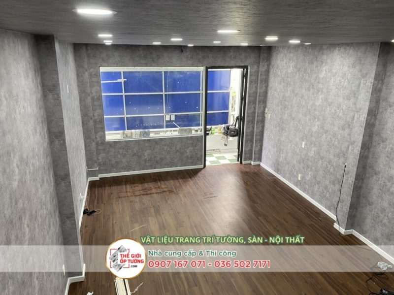 Đội thợ thi công giấy dán tường hcm chuyên nghiệp - nhanh - đẹp