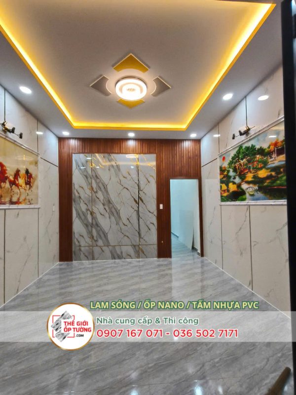 hình các mẫu phối tấm ốp vân đá và lam sóng cho phòng khách đẹp sang trọng