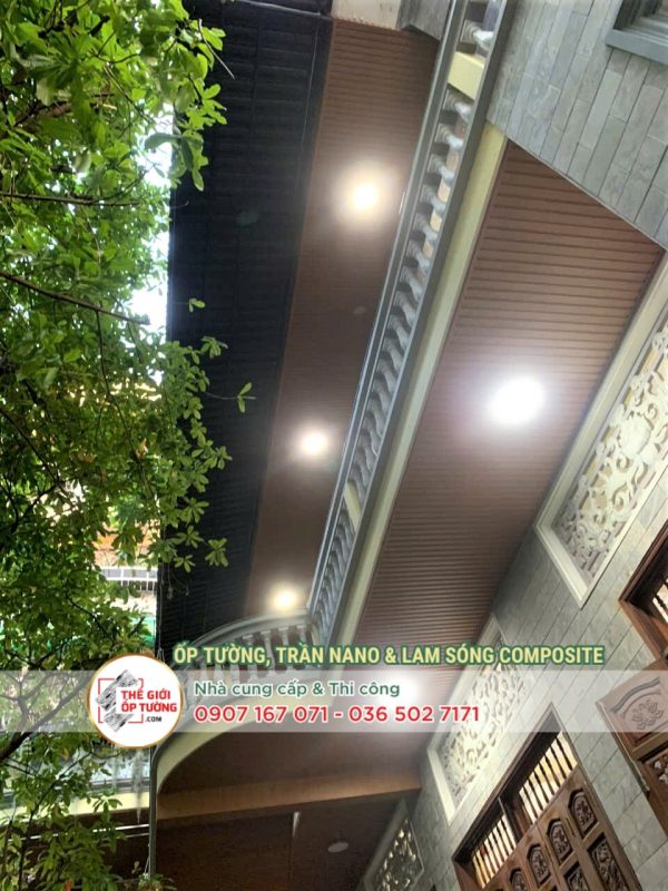 Mái hiên gỗ composite có bền không