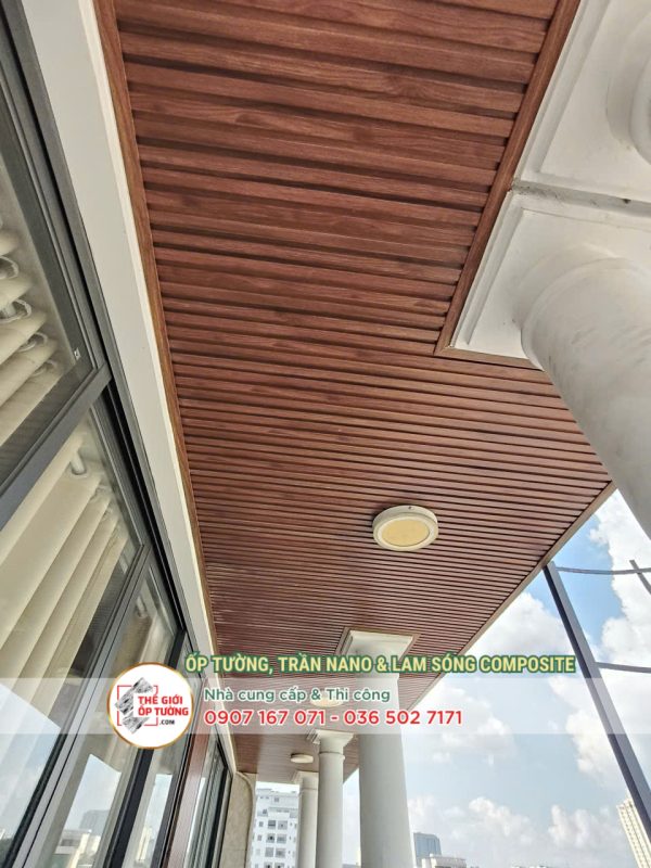 mái hiên gỗ nhựa ngoài trời
