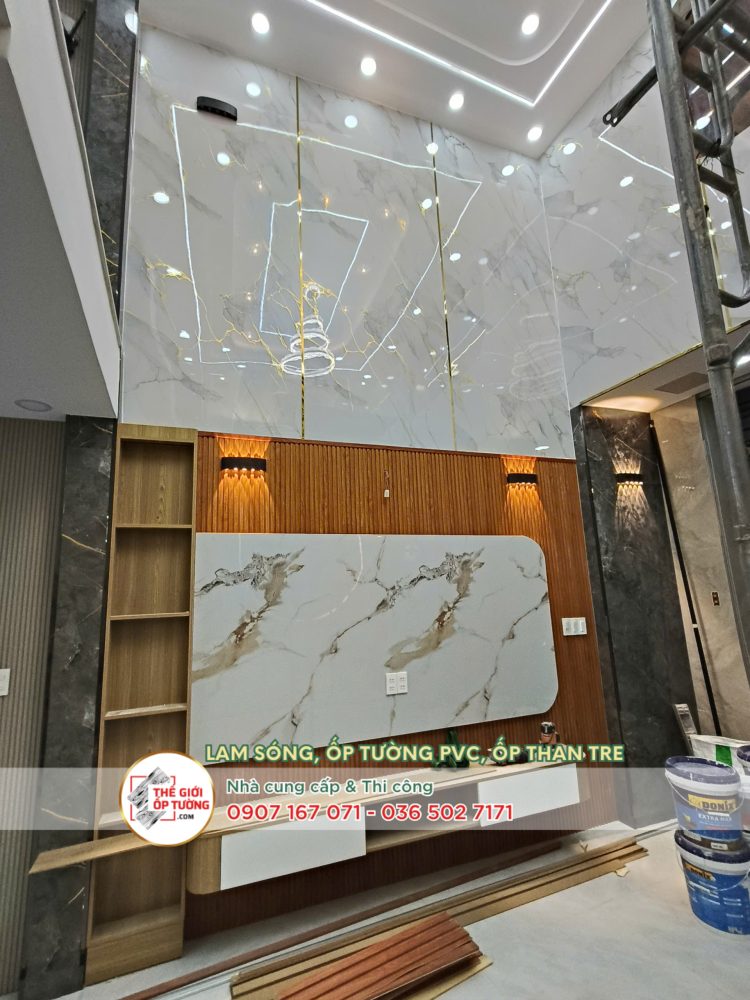 thi công ốp tường nội thất tấm than tre tphcm