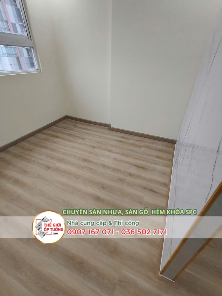 Nhận thi công sàn gỗ nhựa hèm khóa tại Quận 12